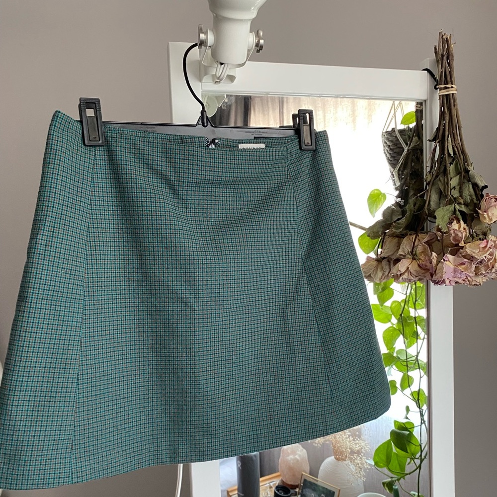 Aritzia - Sunday Best Green Plaid Mini Skirt